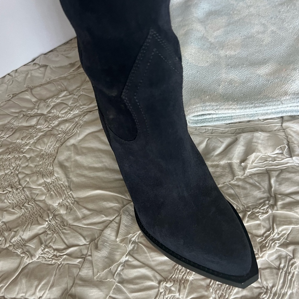Isabel Marant suede Lomero boots - Picture 7 of 10